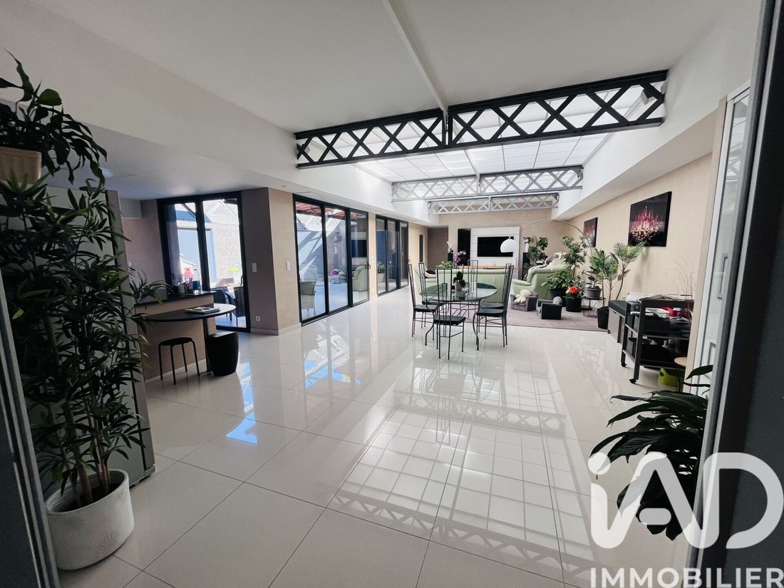 Apartment in Sud Est, Sainte-Savine, France 1 - 17764929