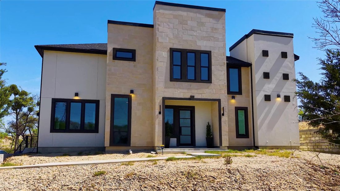 House in Fort Worth, Texas, United States 3 - 17765078