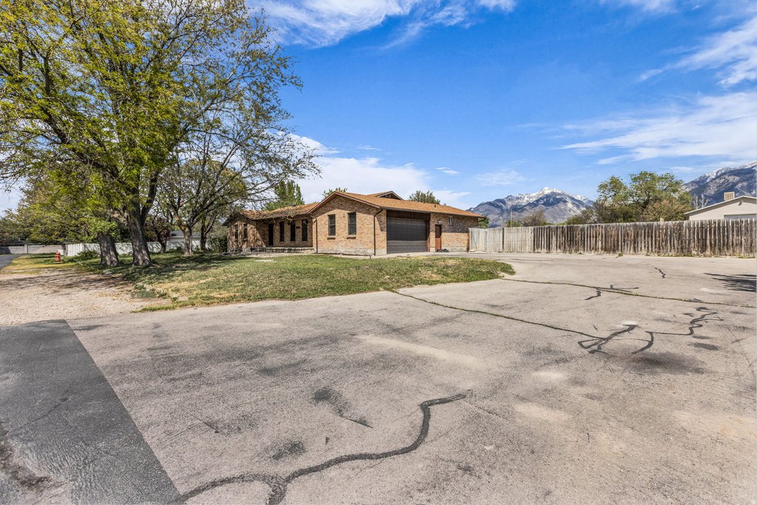 House in Sandy, Utah, United States 5 - 17765449