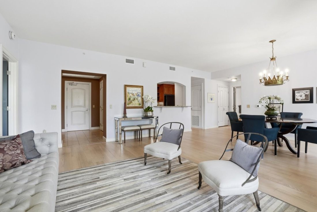 Condo in San Mateo, California, United States 4 - 17765766