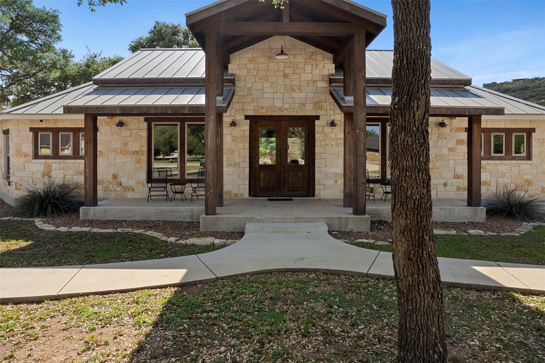 House in Concan, Texas, United States 3 - 17768382