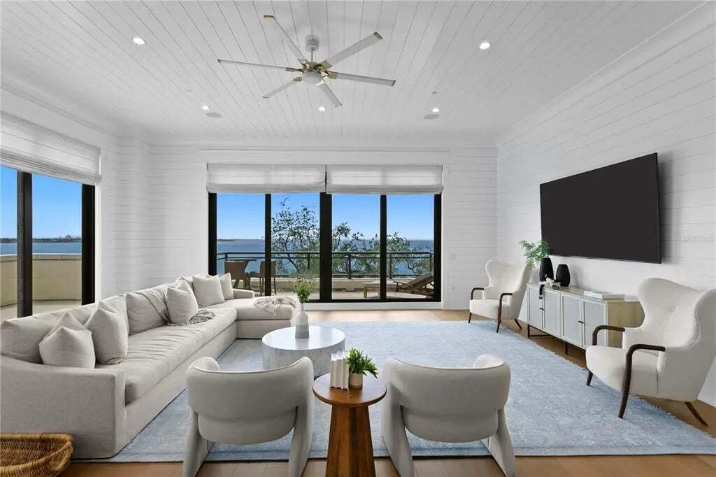 House in Tampa, Florida, United States 4 - 17766880