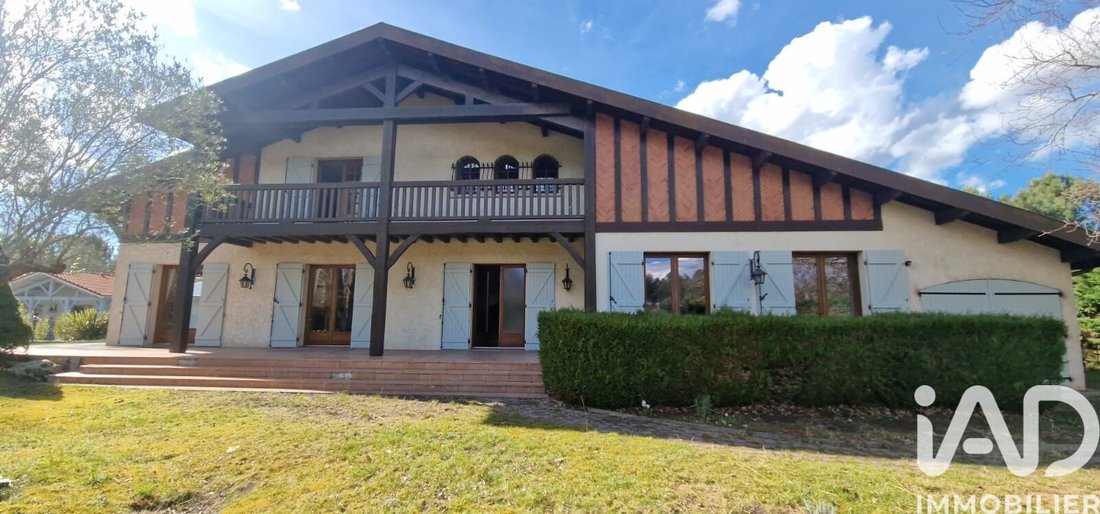 House in Parentis-en-Born, Nouvelle-Aquitaine, France 1 - 17658709