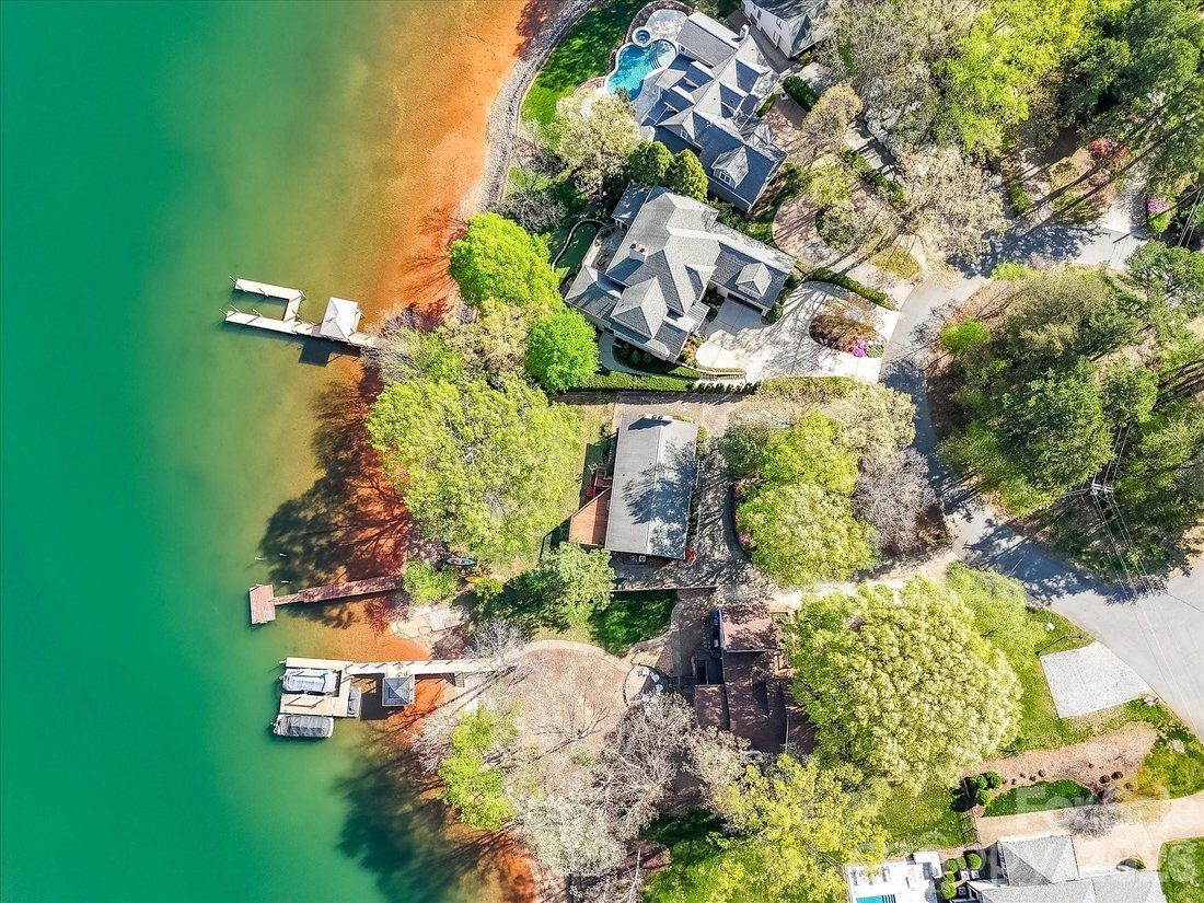 House in Cornelius, North Carolina, United States 2 - 17763522