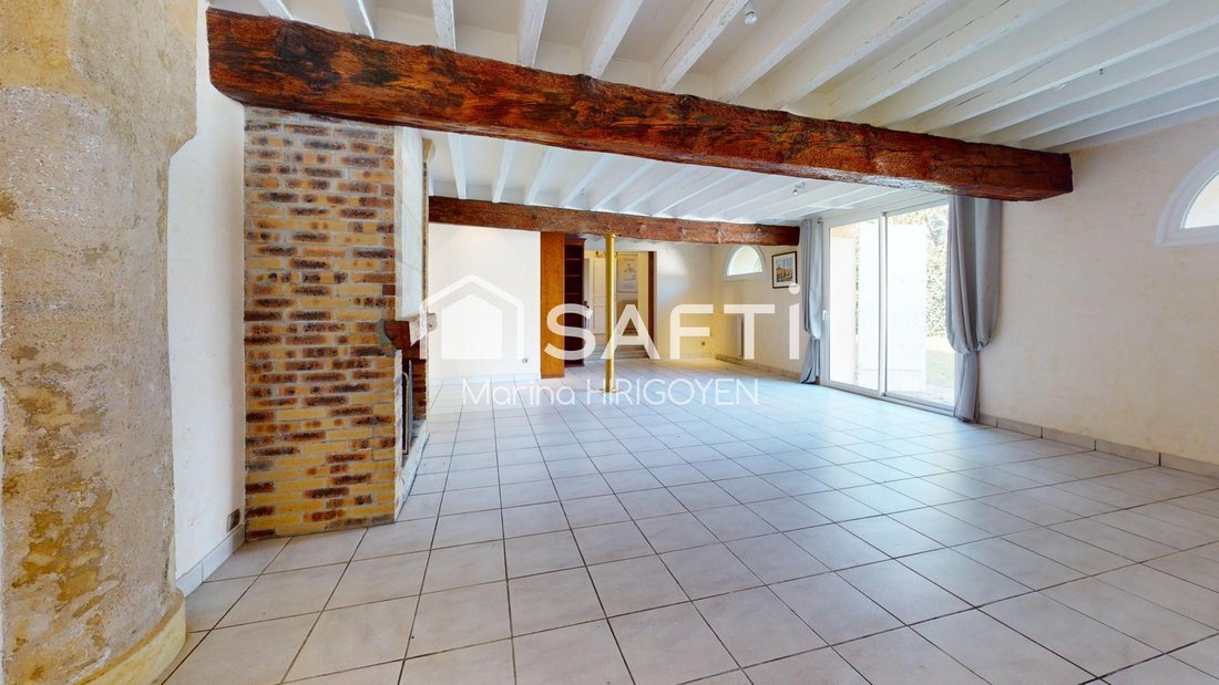 House in Saint-Medard-d'Eyrans, Nouvelle-Aquitaine, France 2 - 17763759