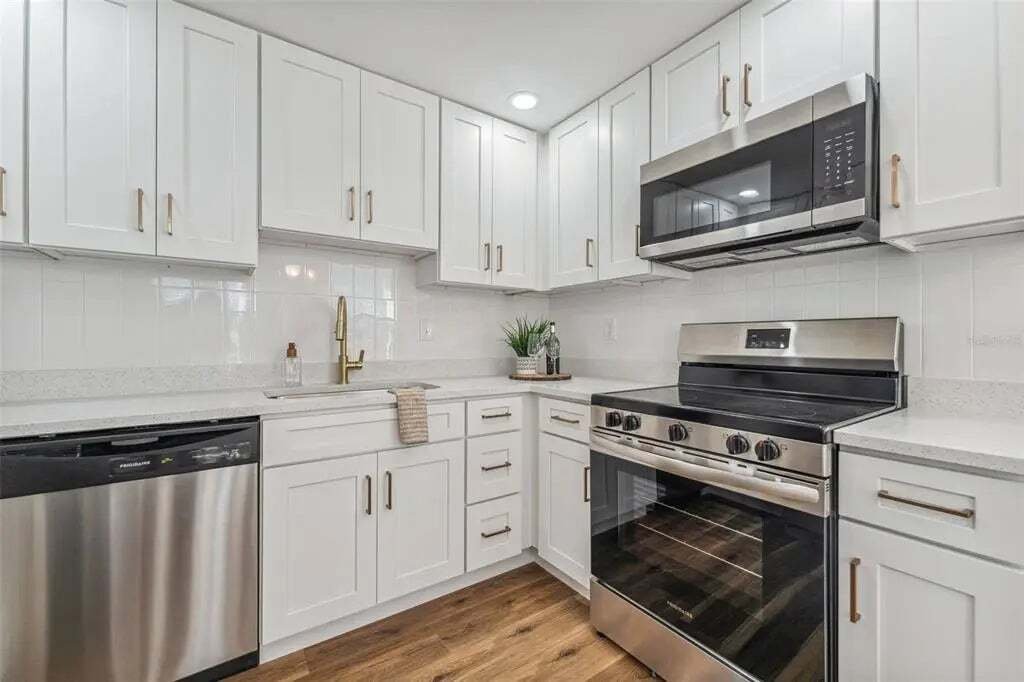 House in Tampa, Florida, United States 5 - 17766885