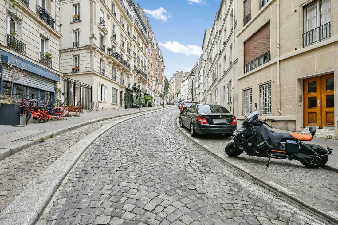 Apartment in Pereire-Malesherbes, Paris 17e Arrondissement, Paris 1 - 17768456