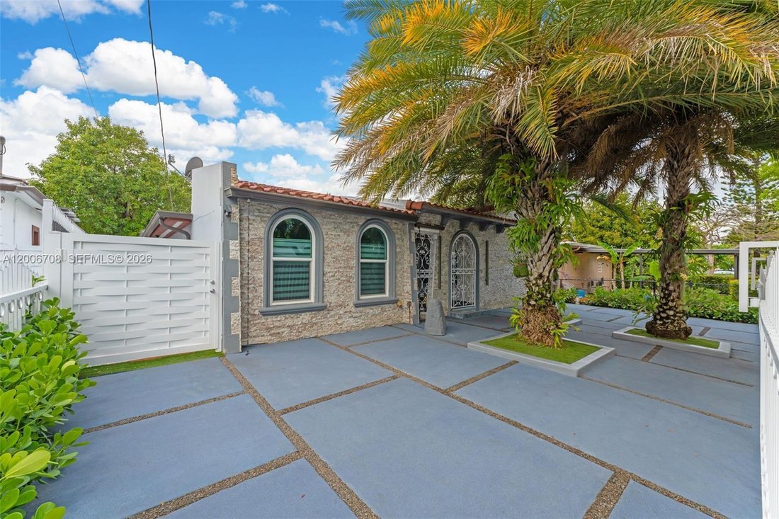 House in Miami, Florida, United States 2 - 17769010
