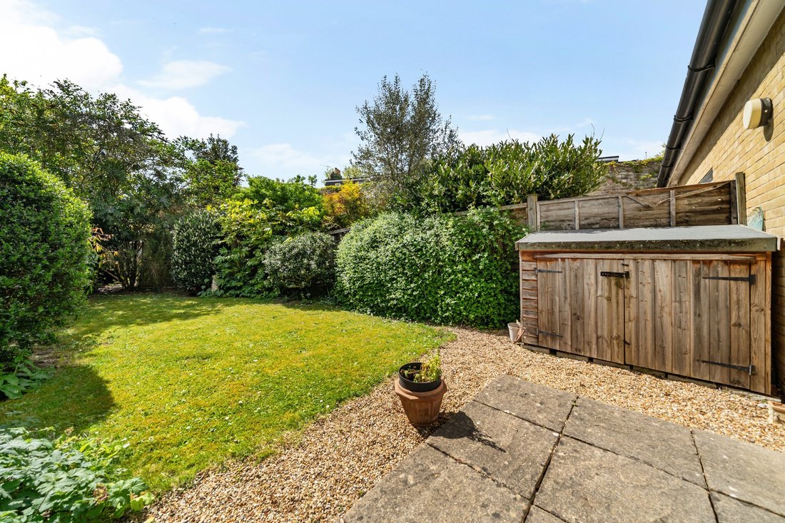 House in Slough, England 2 - 17764108