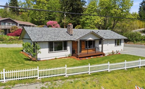 House in Edgewood, Washington, United States 1