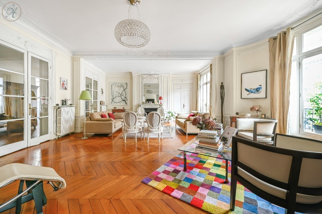 Apartment in Pereire-Malesherbes, Paris 17e Arrondissement, Paris 4 - 17768454