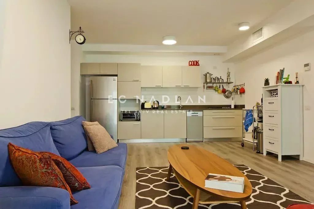 Apartment in Tel Aviv-Yafo, Tel Aviv District, Israel 2 - 17768423