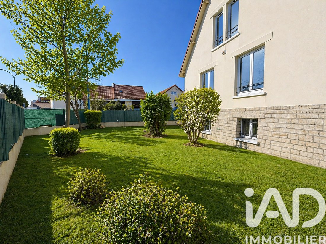 House in Gondoles Nord I, Choisy-le-Roi, France 1 - 17764886