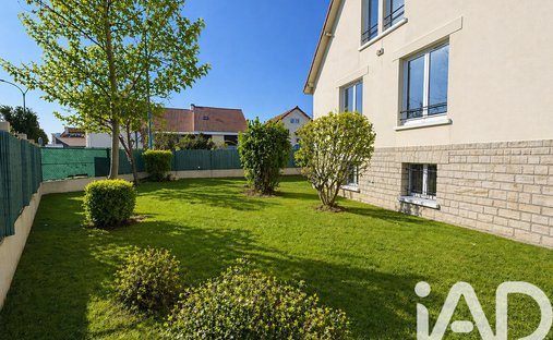 House in Gondoles Nord I, Choisy-le-Roi, France 1