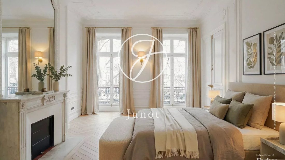 Apartment in Elysées-Madeleine, Paris 8e Arrondissement, Paris 1 - 16891998