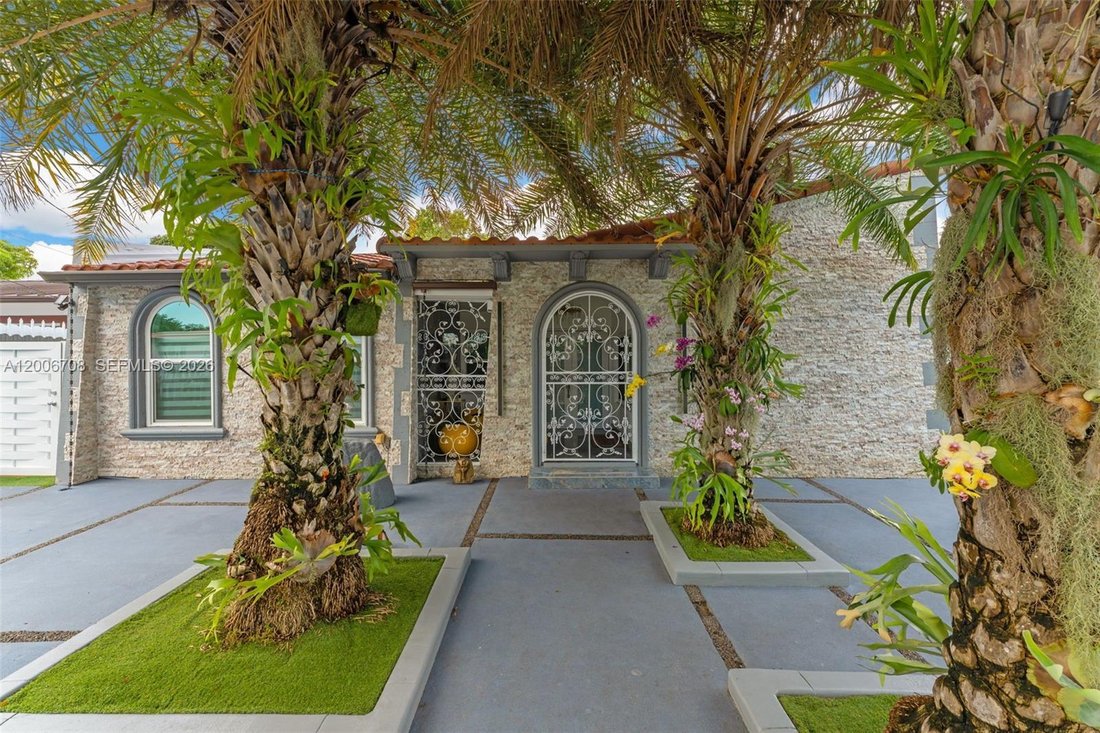 House in Miami, Florida, United States 1 - 17769010