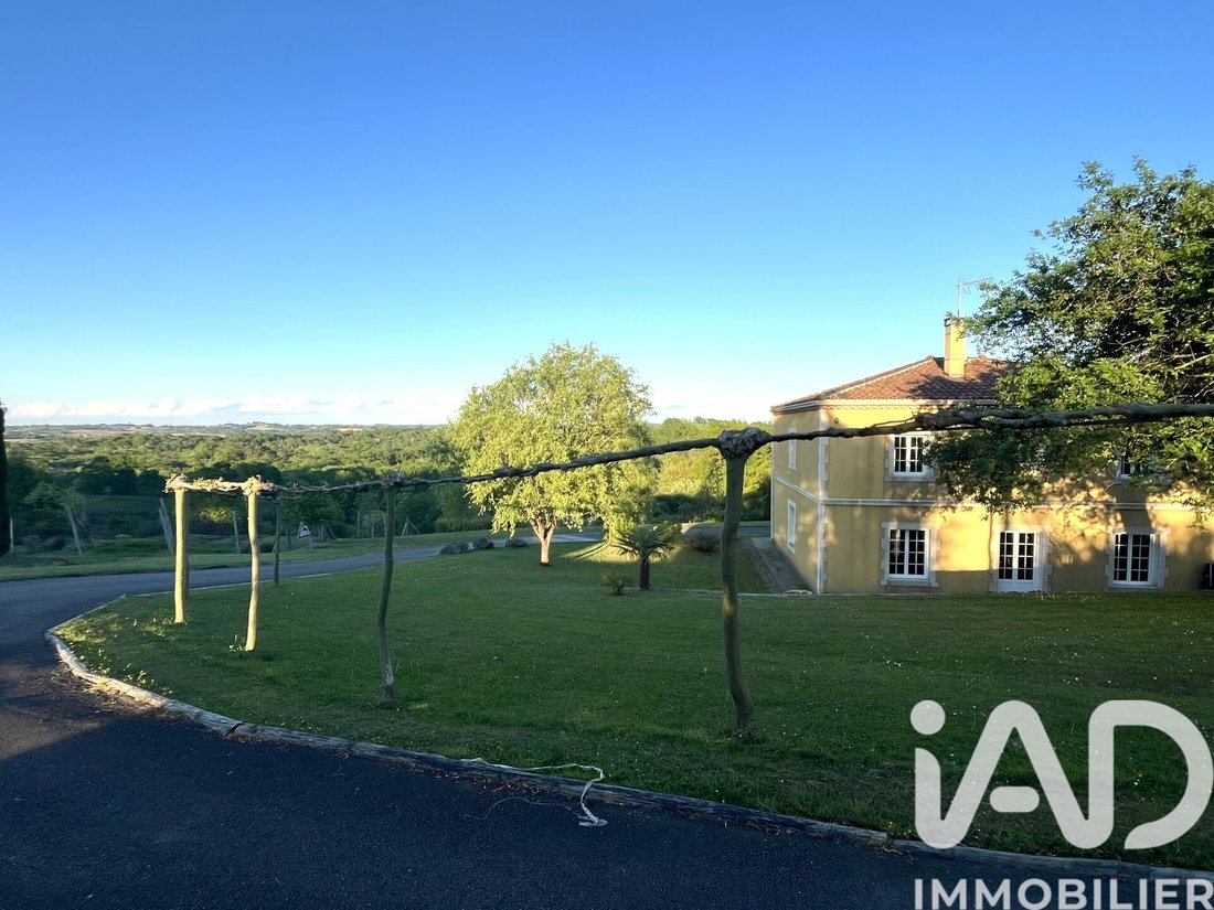 House in Saint-Lon-les-Mines, Nouvelle-Aquitaine, France 1 - 17764510