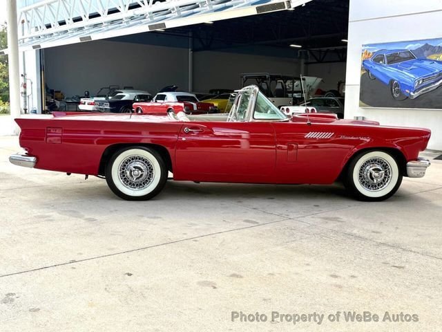 Ford Thunderbird in Calverton, NY, United States 5 - 17765646