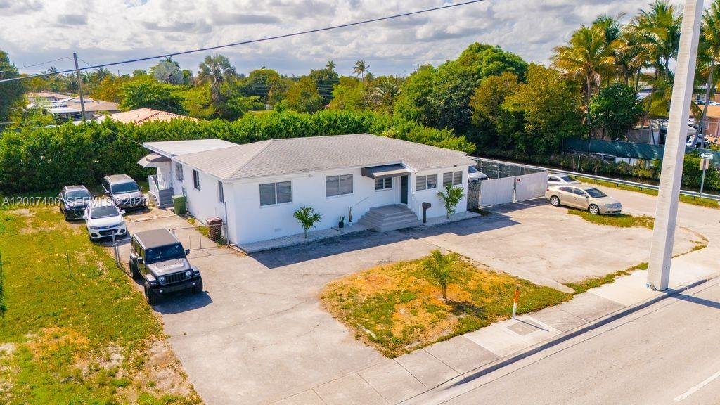 House in Hialeah, Florida, United States 3 - 17765613