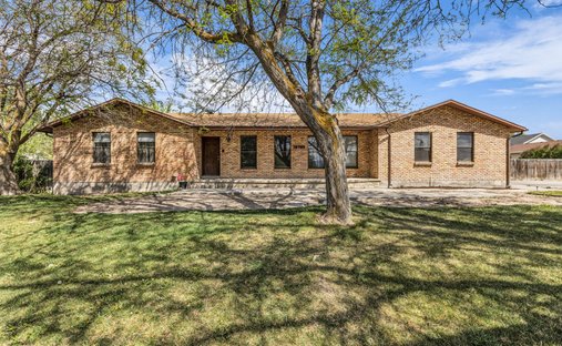 House in Sandy, Utah, United States 1