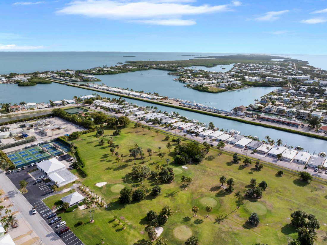 House in Key Colony Beach, Florida, United States 4 - 17765780