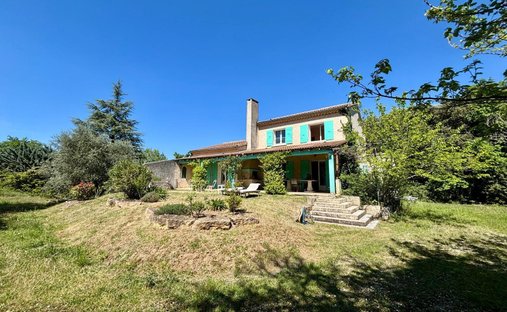 Villa in Visan, Provence-Alpes-Côte d'Azur, France 1