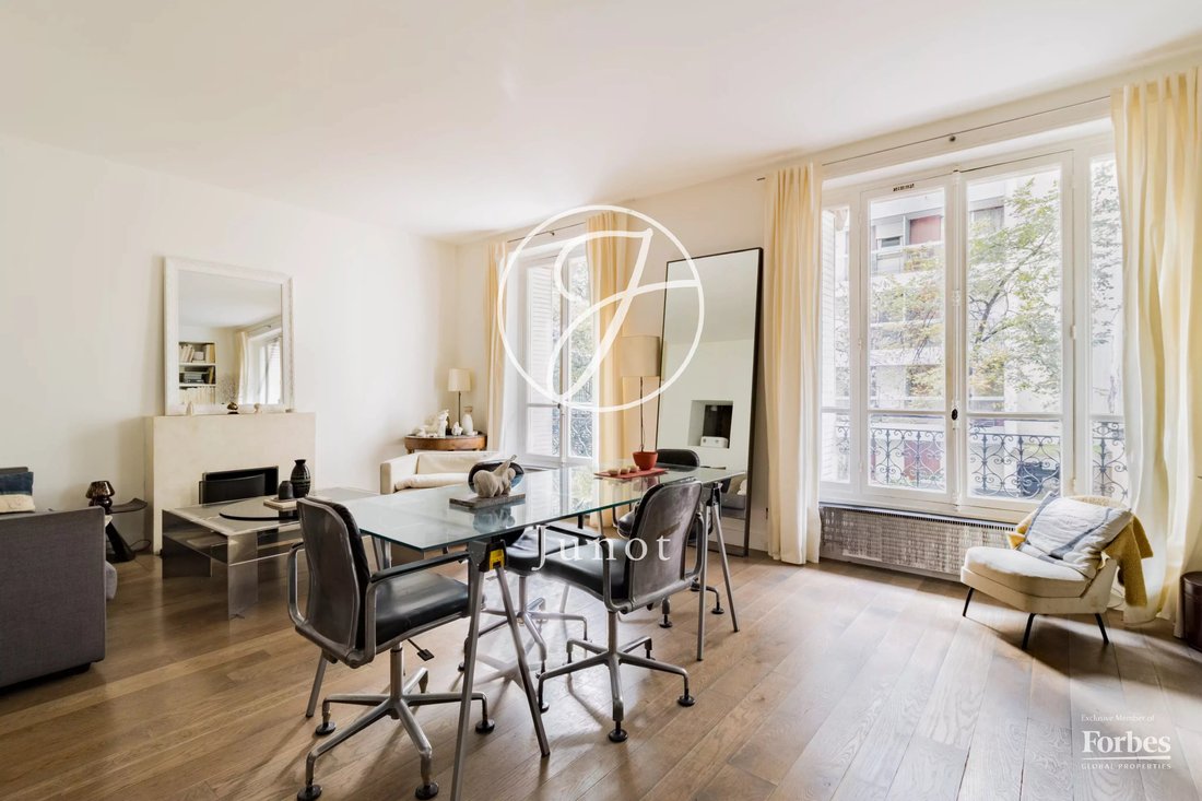 Apartment in Cambronne-Garibaldi, Paris 15e Arrondissement, Paris 1 - 16359057