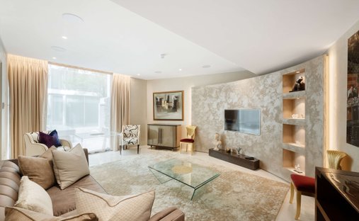 Apartment in Knightsbridge, Kensington And Chelsea, England 1