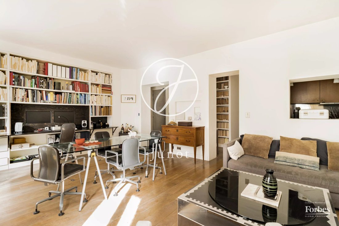 Apartment in Cambronne-Garibaldi, Paris 15e Arrondissement, Paris 4 - 16359057