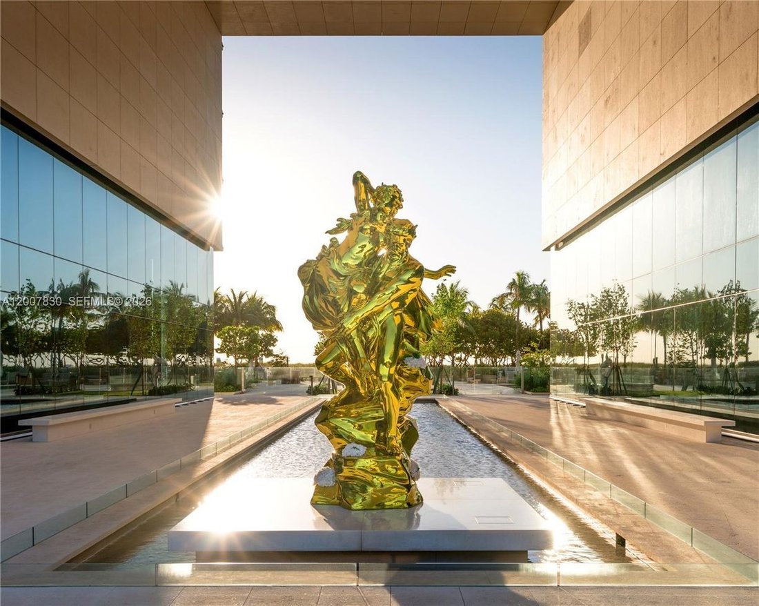 Eigentumswohnung in Bal Harbour, Florida, Vereinigte Staaten 1 - 17765917