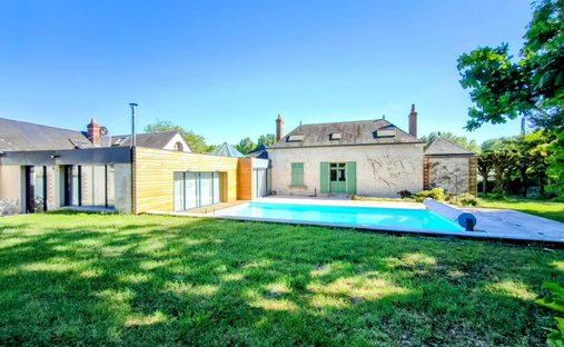 House in Artannes-sur-Indre, Centre-Val de Loire, France 1