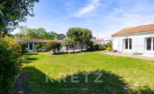 House in Ars-en-Ré, Nouvelle-Aquitaine, France 1