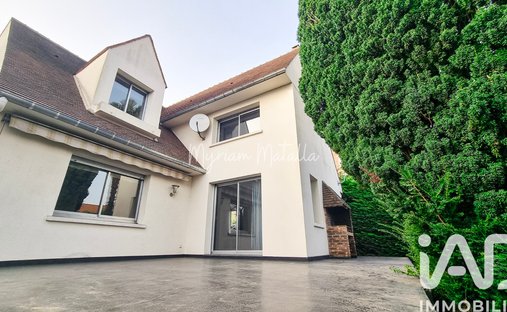 House in Saint-Brice-sous-Foret, Ile-de-France, France 1