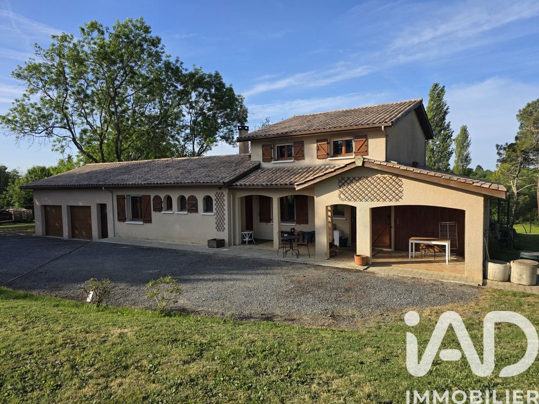 House in Pompignac, Nouvelle-Aquitaine, France 1 - 17658426