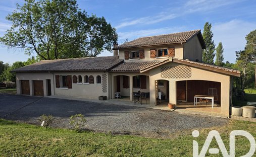 House in Pompignac, Nouvelle-Aquitaine, France 1