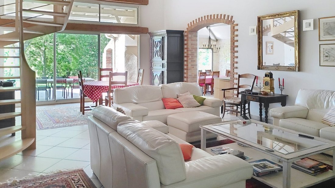 House in Casse Martin, L'Isle-Jourdain, France 5 - 16286656