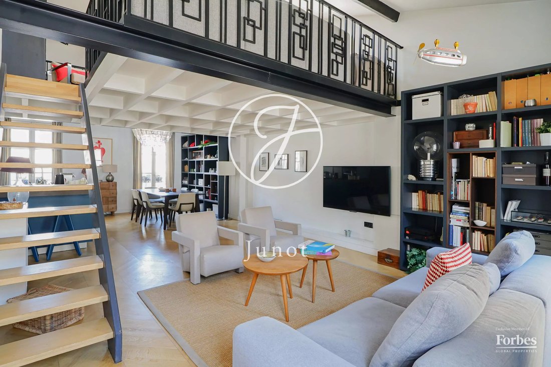 Apartment in Gros Caillou, Paris 7e Arrondissement, Paris 5 - 17712748