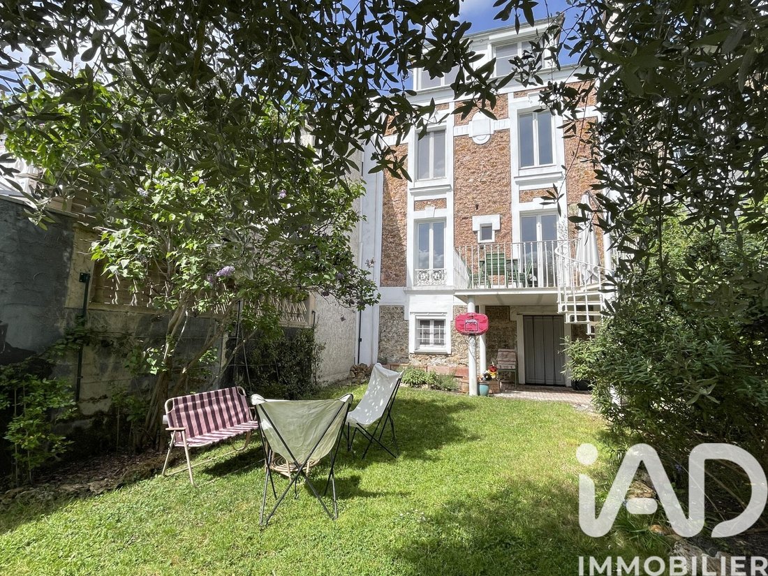 House in La Garenne, Rosny-sous-Bois, France 1 - 17764913