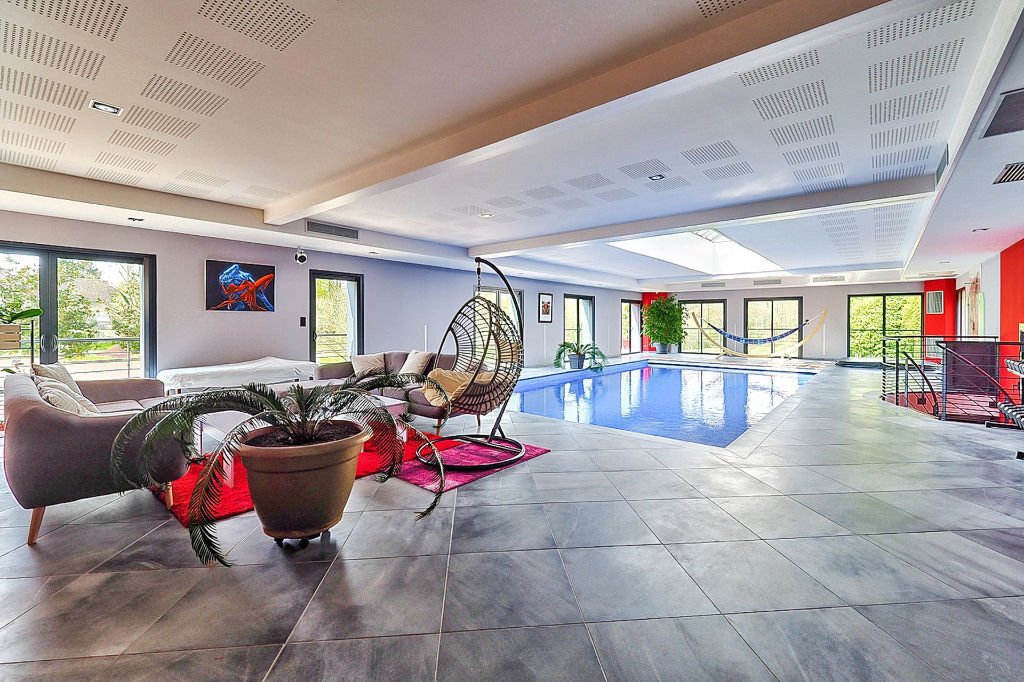 Villa in Corbelin, Auvergne-Rhone-Alpen, Frankreich 1 - 17766101