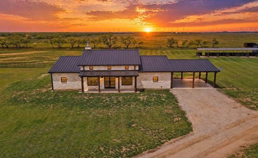House in Weatherford, Texas, United States 1