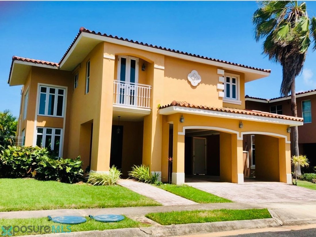 House in Breñas, Vega Alta, Puerto Rico 1 - 17768445
