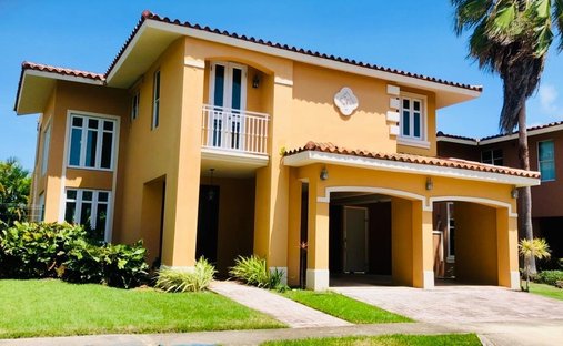 Casa en Breñas, Vega Alta, Puerto Rico 1