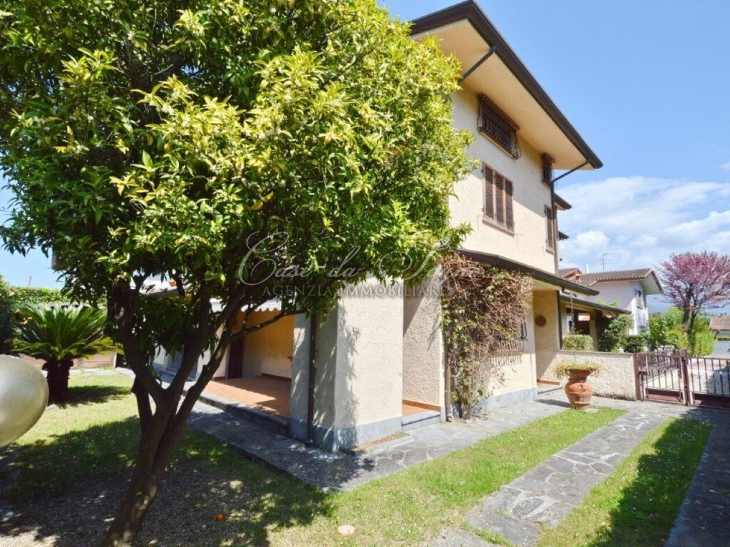 Villa in Center, Forte dei Marmi, Tuscany 1 - 15768383