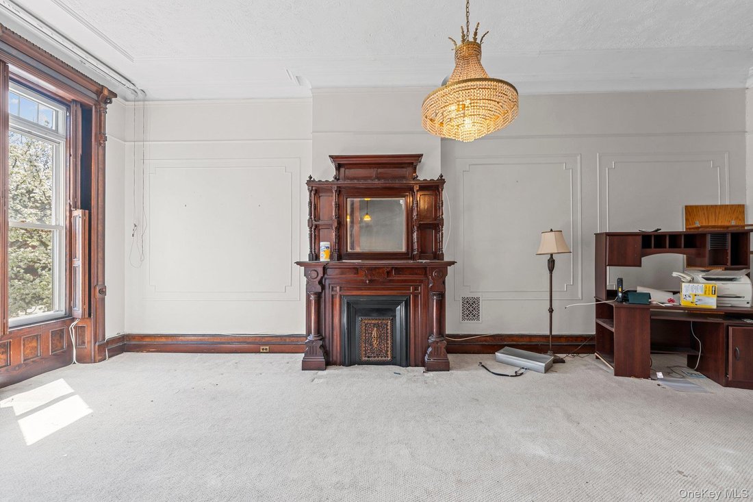 House in New York, New York, United States 4 - 17768352