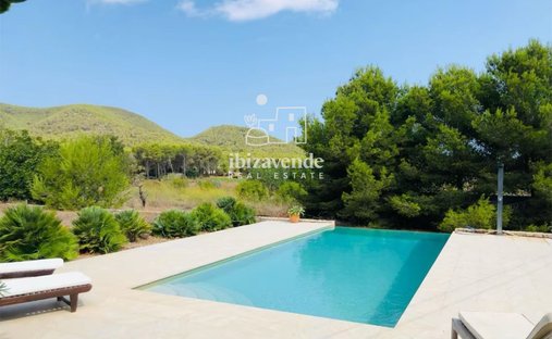 Haus in Sant Carles de Peralta, Santa Eulària des Riu, Balearische Inseln 1