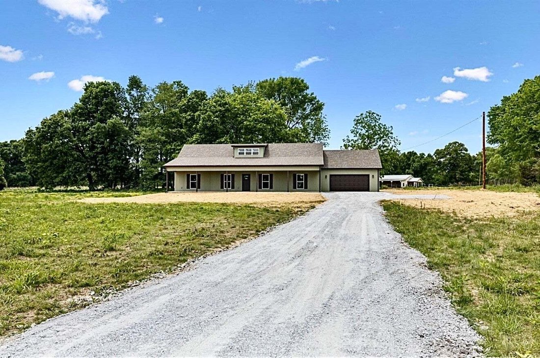 House in Shelbyville, Tennessee, United States 4 - 17666682