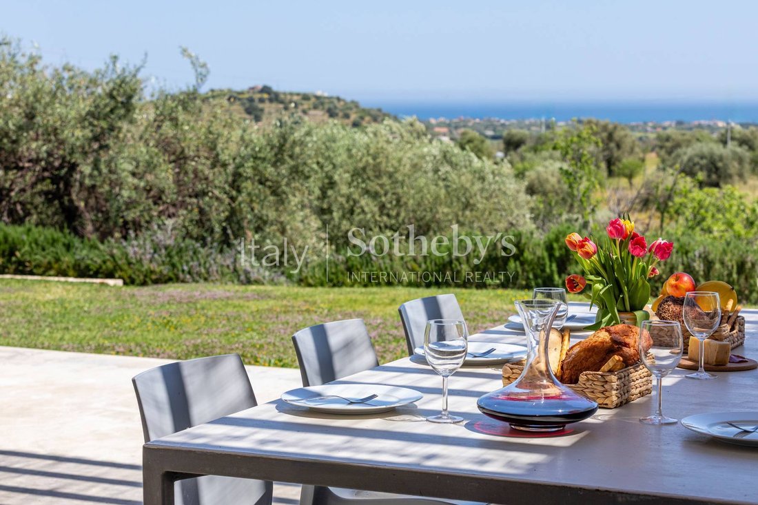 House in Noto, Sicily, Italy 3 - 17763476