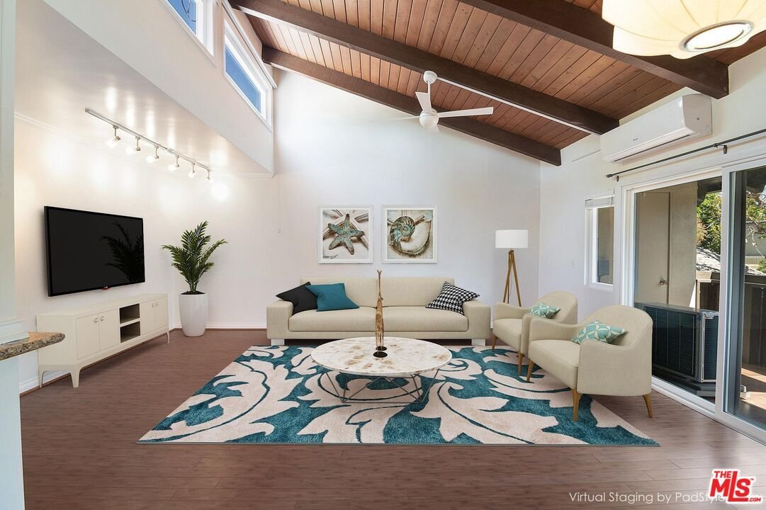 Condo in Los Angeles, California, United States 1 - 17704631