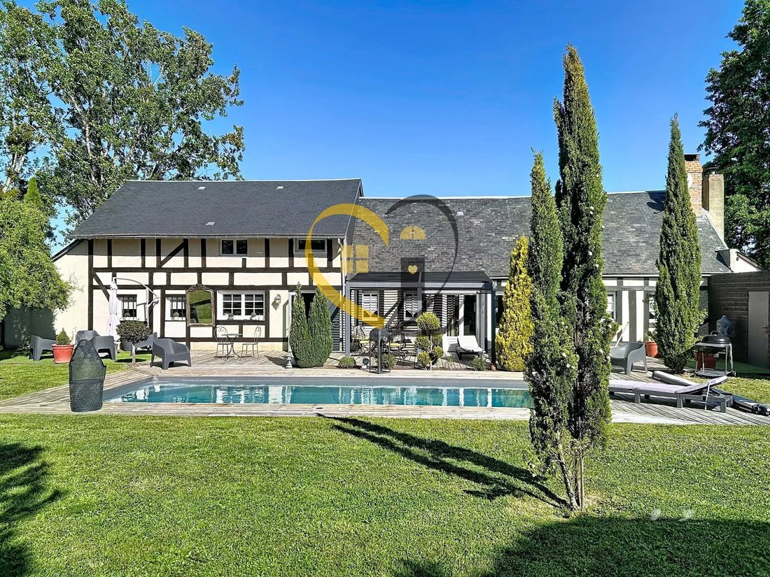 Estate in Blancafort, Centre-Val de Loire, France 1 - 17764951