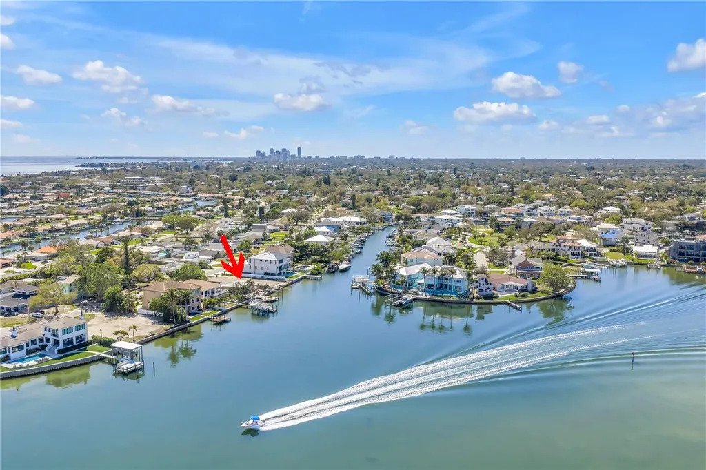 Land in St. Petersburg, Florida, United States 1 - 17766959